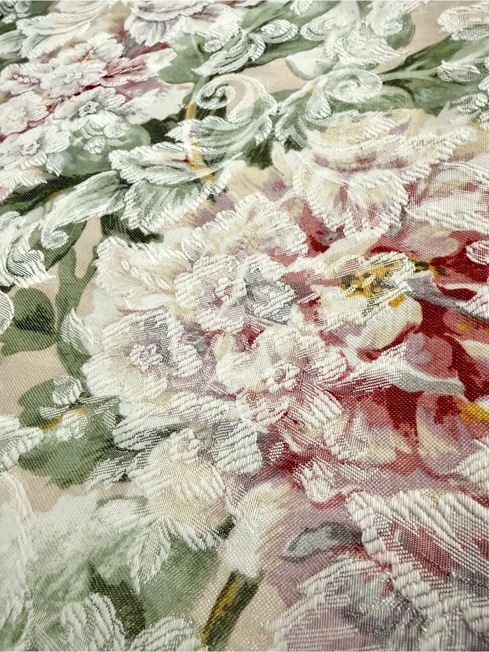 Vintage English Cottage Style Oval Tablecloth with Dusty Pink Florals